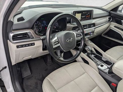 Used 2020 Kia Telluride EX image 9
