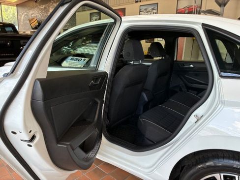 Used 2024 Volkswagen Jetta Sport FWD image 25
