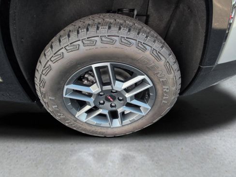 Used 2026 GMC Terrain AT4 image 27