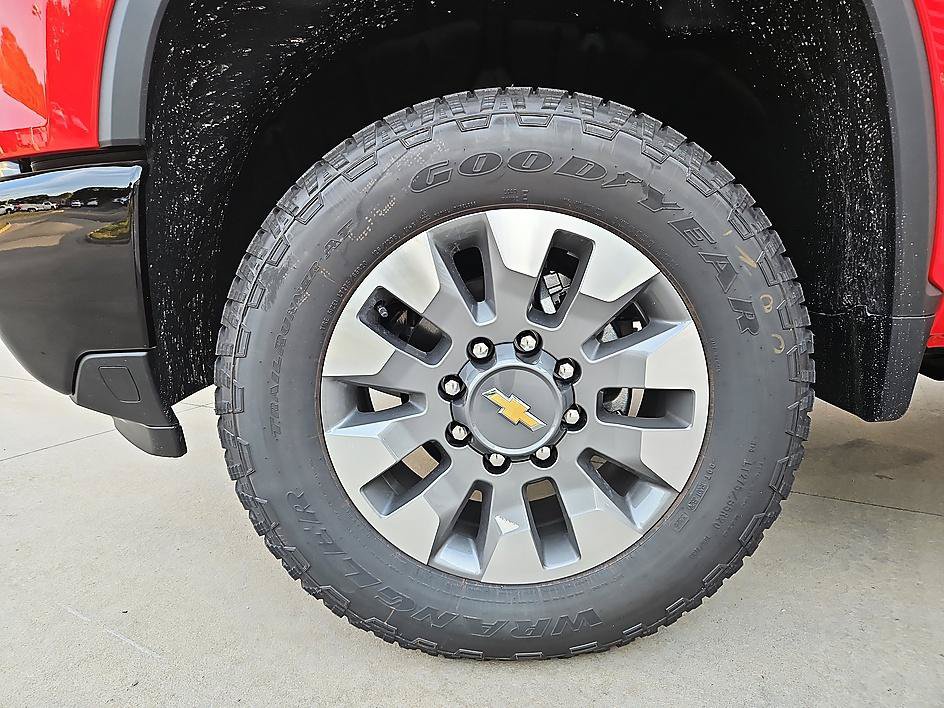 New 2026 Chevrolet Silverado 2500 Custom w/ Custom Convenience Package AWD/4WD image 9