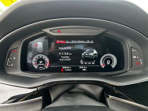 Used 2023 Audi Q8 Premium AWD/4WD image 16