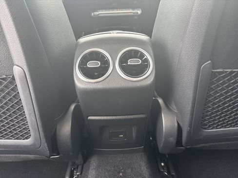 Used 2022 Mercedes-Benz A 220 4MATIC image 33