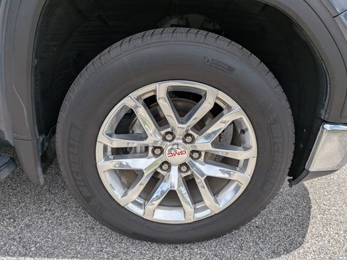 Used 2020 GMC Sierra 1500 SLT w/ SLT Premium Plus Package RWD image 12