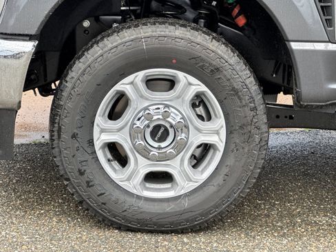 New 2026 Ford F350 XLT w/ FX4 Off-Road Package image 28