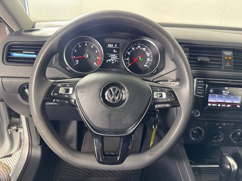 Used 2016 Volkswagen Jetta S image 15