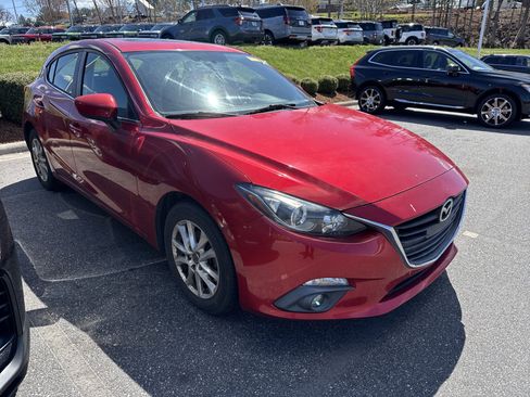 Used 2016 MAZDA MAZDA3 i Grand Touring image 2