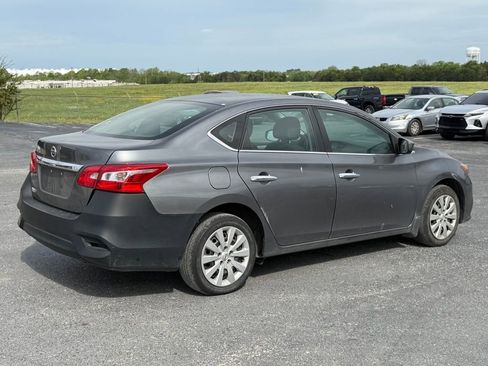 Used 2019 Nissan Sentra S FWD image 4