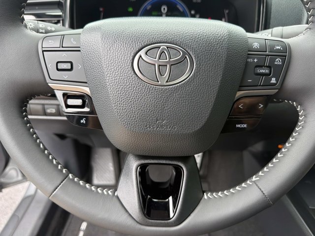 Used 2026 Toyota Camry SE w/ Convenience Package FWD image 24
