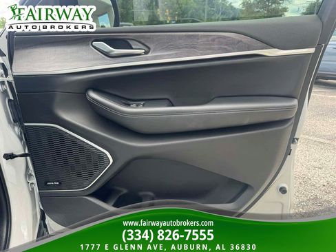 Used 2022 Jeep Grand Cherokee L Limited RWD image 33