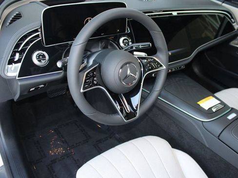 New 2026 Mercedes-Benz E 350 Sedan image 4