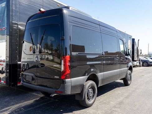 New 2024 Mercedes-Benz Sprinter 2500 image 7