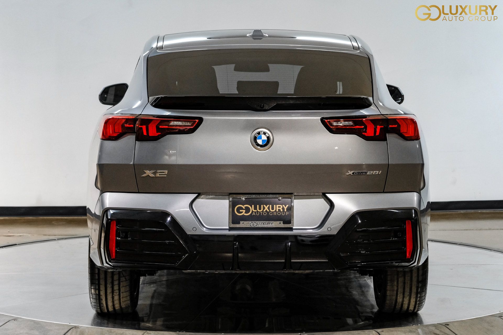 Used 2026 BMW X2 xDrive28i AWD/4WD image 11
