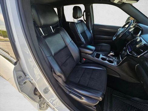 Used 2021 Jeep Grand Cherokee Laredo X RWD image 21