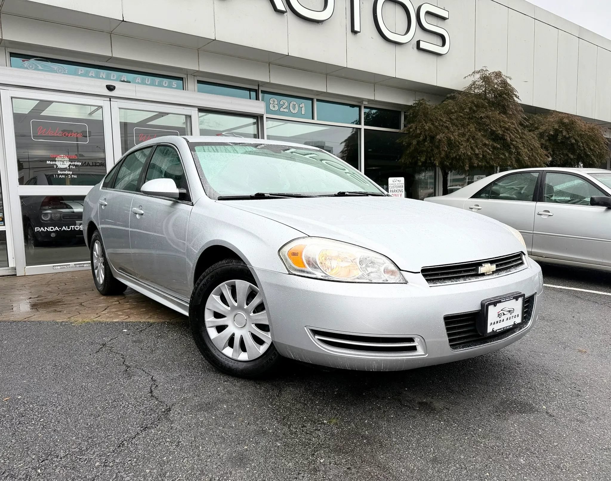 Used 2010 Chevrolet Impala LS FWD image 1