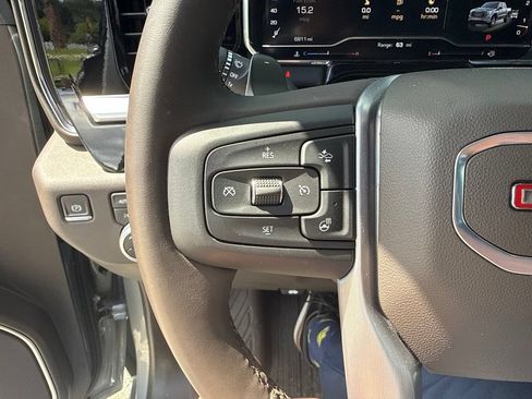 Used 2025 GMC Sierra 1500 SLT w/ SLT Premium Plus Package AWD/4WD image 6