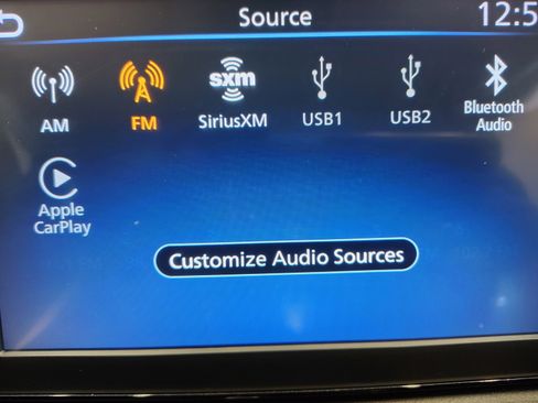 Used 2021 Nissan Kicks SR w/ SR Premium Package image 4