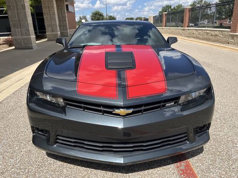 Used 2015 Chevrolet Camaro SS RWD image 15