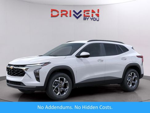 New 2026 Chevrolet Trax LT w/ Driver Confidence Package image 1