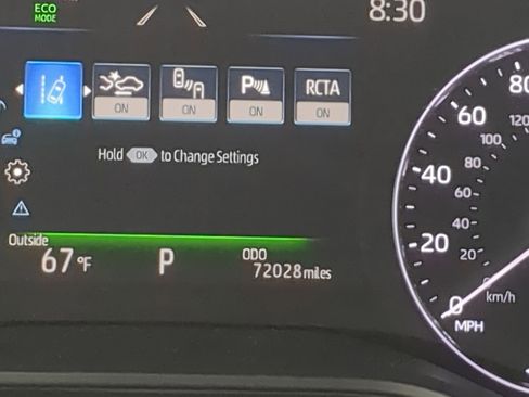 Used 2021 Toyota Sienna Limited image 22