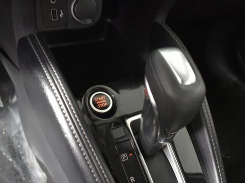 Used 2020 Nissan Kicks SV image 16