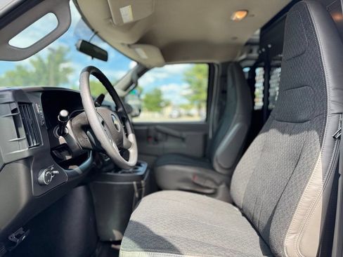 Used 2025 Chevrolet Express 2500 w/ Driver Convenience Package RWD image 16