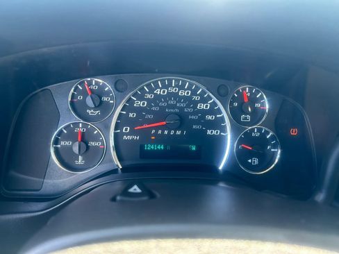 Used 2015 Chevrolet Express 3500 LT w/ LT Preferred Equipment Group RWD image 12