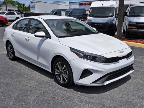 Used 2024 Kia Forte LXS image 1