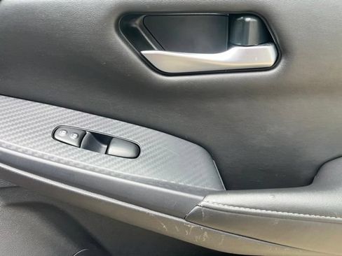 Used 2024 Nissan Sentra SV FWD image 19
