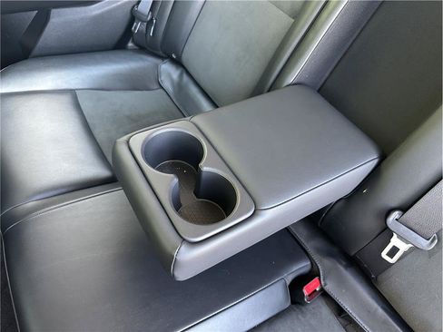 Used 2024 Nissan Ariya AWD image 27