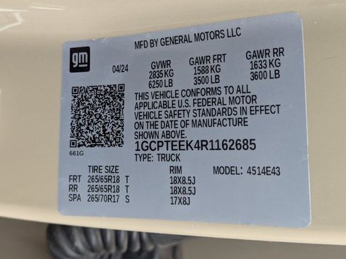 Used 2024 Chevrolet Colorado Trail Boss w/ Technology Package image 35