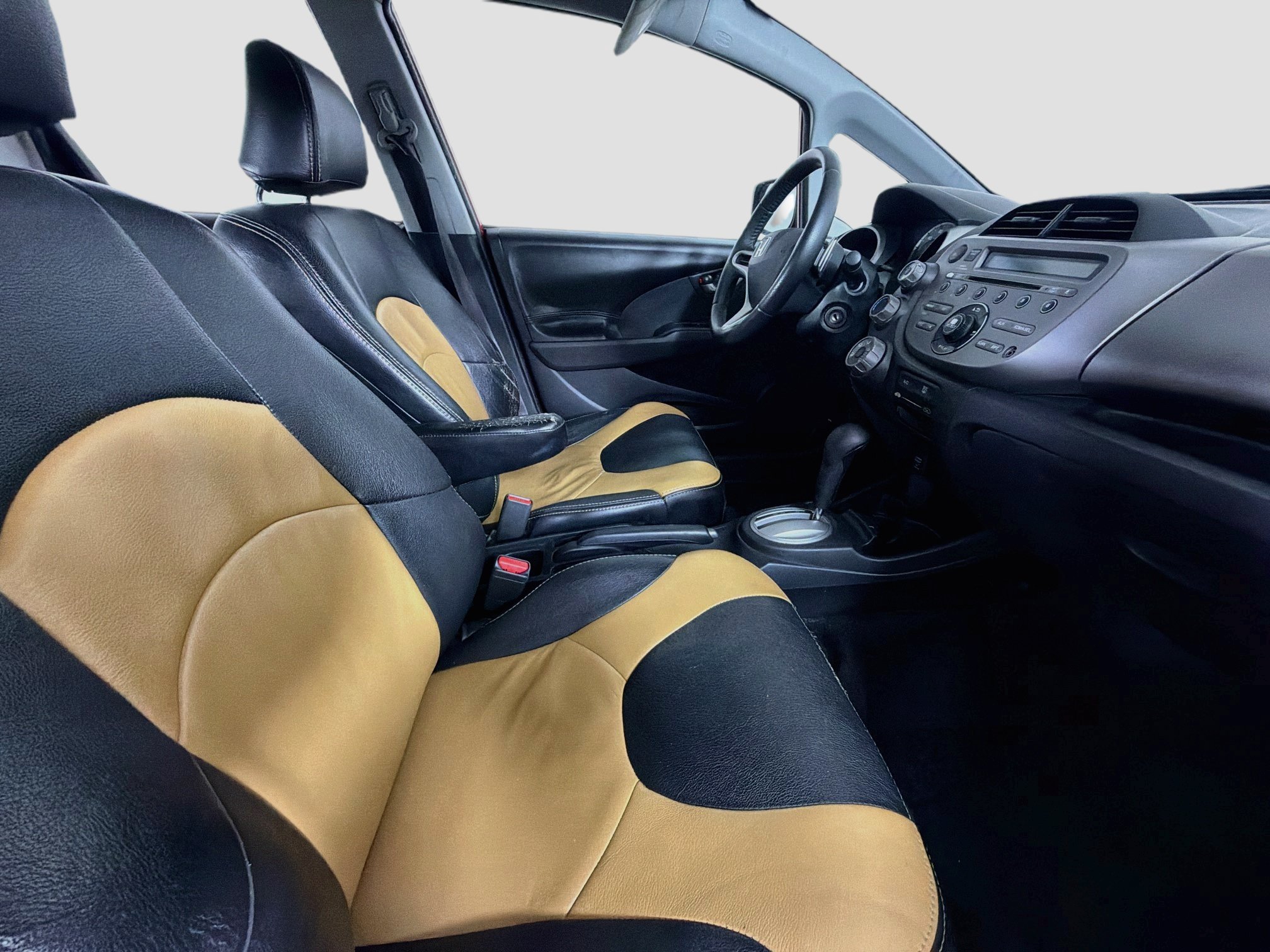 Used 2009 Honda Fit Sport image 27