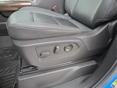 Used 2025 Chevrolet Silverado 1500 LT Trail Boss w/ Convenience Package II AWD/4WD image 14