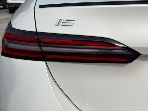 Certified 2024 BMW i5 eDrive40i w/ Executive Package RWD image 10