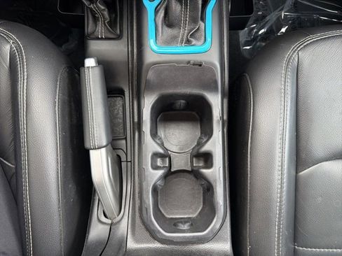 Used 2018 Jeep Wrangler Unlimited Sahara image 19