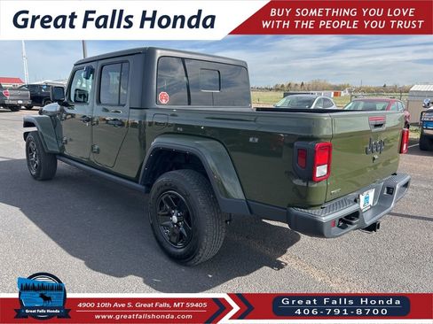 Used 2022 Jeep Gladiator Sport AWD/4WD image 5