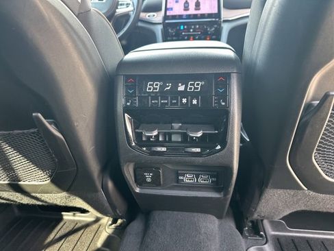 Used 2025 Jeep Grand Cherokee L Summit w/ Obsidian Package image 26