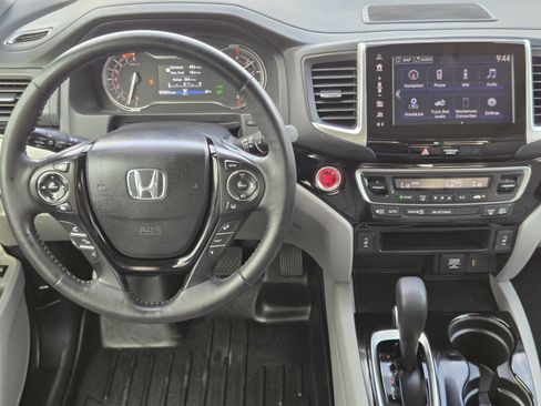 Used 2018 Honda Ridgeline RTL-E image 22