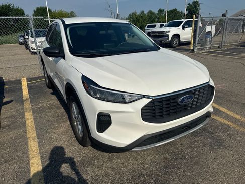 Used 2023 Ford Escape Active AWD/4WD image 28