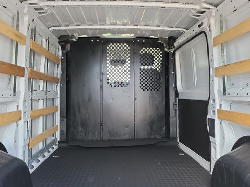 Used 2025 RAM ProMaster 2500 w/ U-Haul Equipment Group FWD image 11