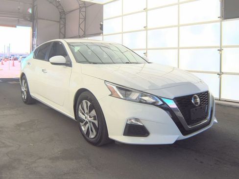 Used 2021 Nissan Altima 2.5 S image 3