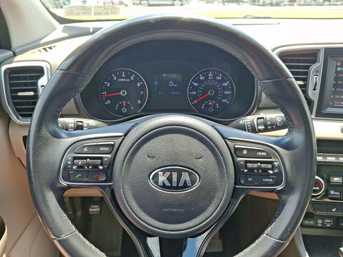 Used 2018 Kia Sportage EX AWD/4WD image 19