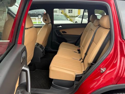 Used 2022 Volkswagen Tiguan SE image 20