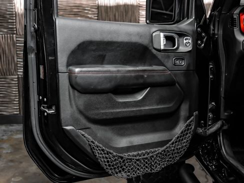 Used 2019 Jeep Wrangler Unlimited Rubicon AWD/4WD image 47