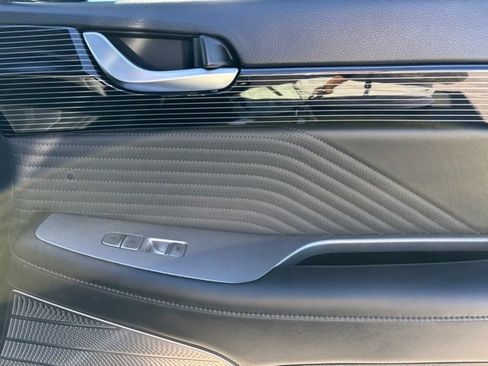 Used 2023 Hyundai Palisade Calligraphy image 21