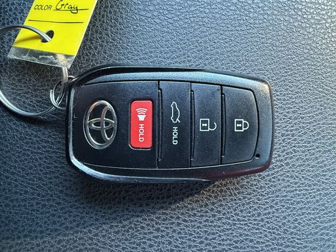 Used 2025 Toyota Camry XSE image 29