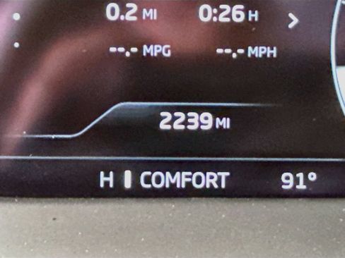 Used 2025 McLaren 750S RWD image 12