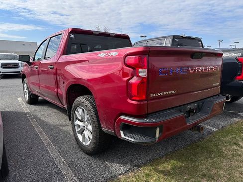 Used 2022 Chevrolet Silverado 1500 Custom image 3