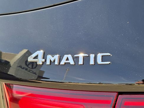 Used 2024 Mercedes-Benz GLB 250 4MATIC image 31