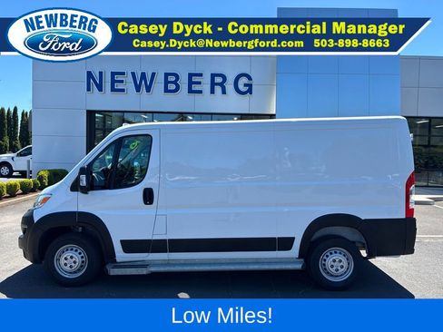 Used 2025 RAM ProMaster 2500 w/ U-Haul Equipment Group FWD image 4