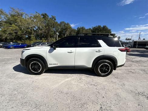 Used 2024 Nissan Pathfinder Rock Creek image 3